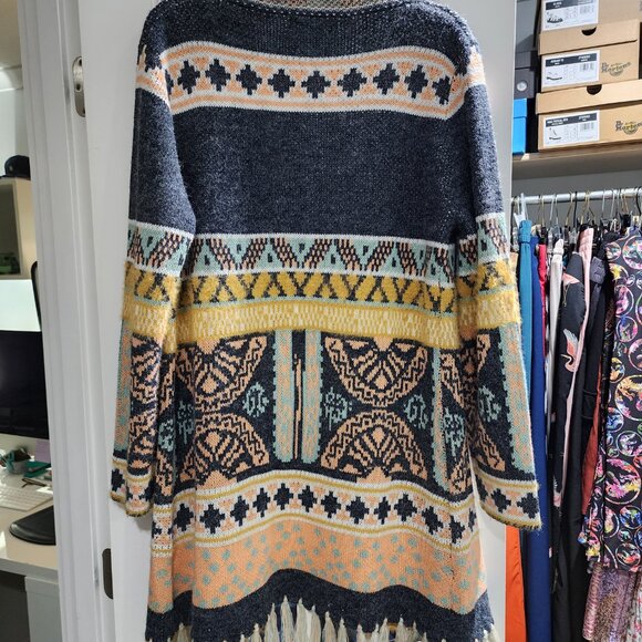 Geo Print Cardigan Sweater - Picture 4 of 4